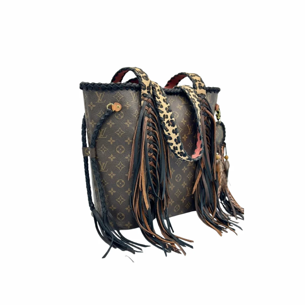LV  Neverfull Houston Tote Leopard