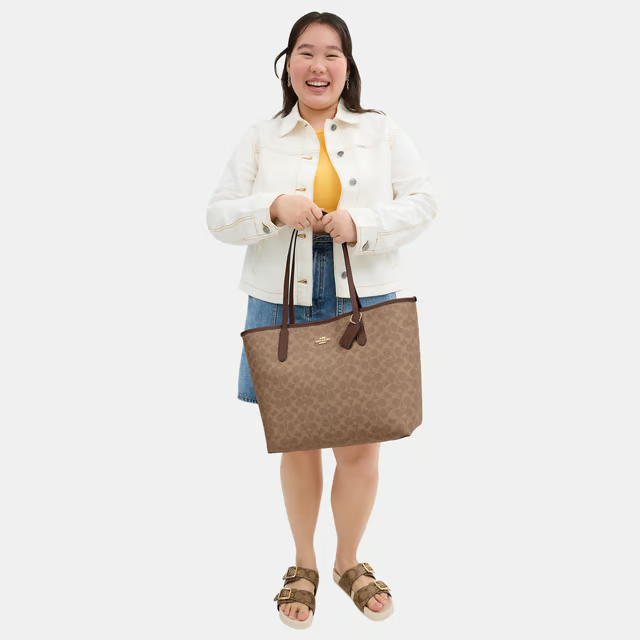 Coach City Tote Bag In Signature Canvas