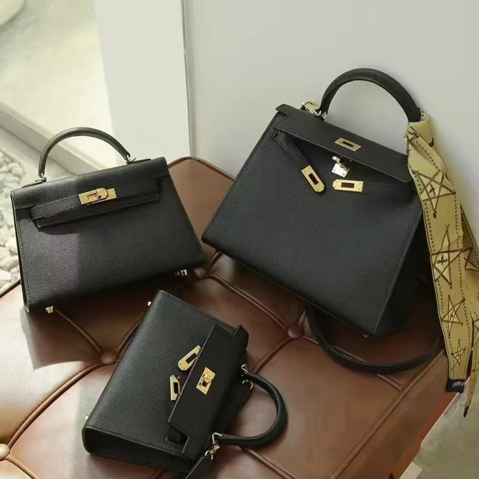 Hermès Mini Kelly Gold Epsom Gold Hardware