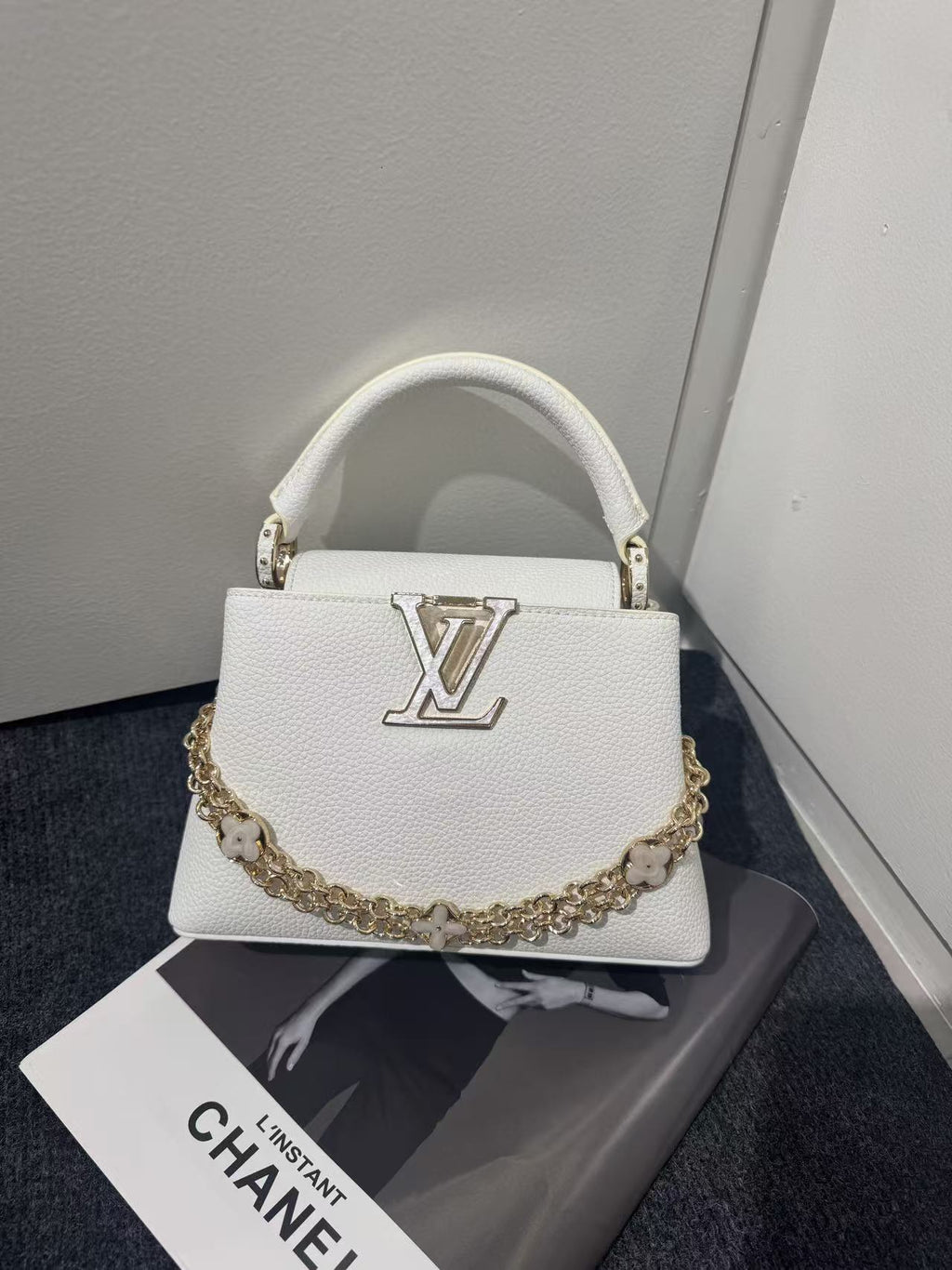 LV Capucines BB