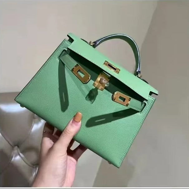 Hermès Mini Kelly Gold Epsom Gold Hardware